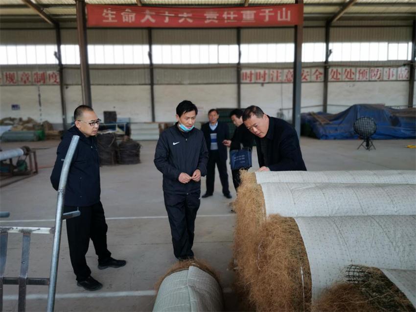 社會組織走進省級貧困村 走訪調研需求助力扶貧攻堅(圖3) 2-200529142609262.jpg