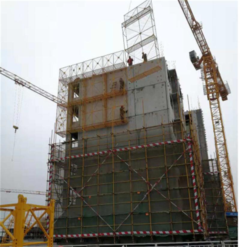 安全防護(hù):裝配式建筑預(yù)制混凝土構(gòu)件安裝作業(yè)符合規(guī)范及專項(xiàng)施工方案的要求(圖1) 2-210226094912R3.jpg
